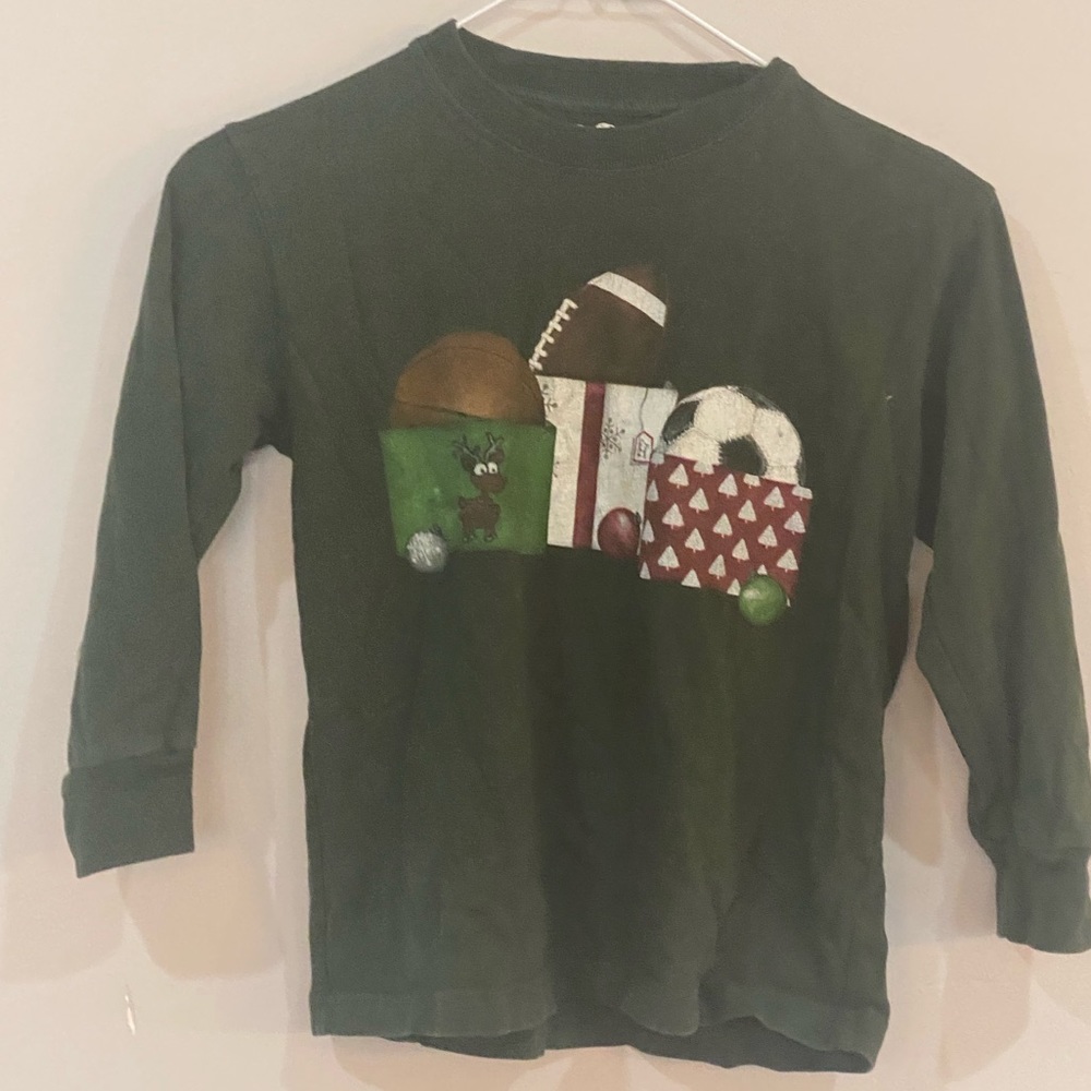 Wes & Willy Christmas Shirt, size 4